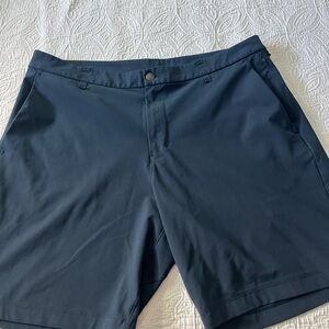 lululemon athletica Dark Blue Men's ABC Shorts, size 38, 9” inseam